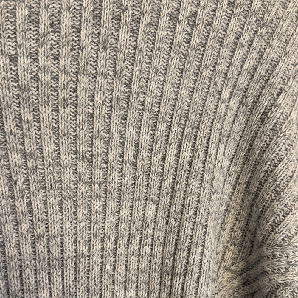 Urban Outfitters Gray Knit Sweater - Picture 3 of 4